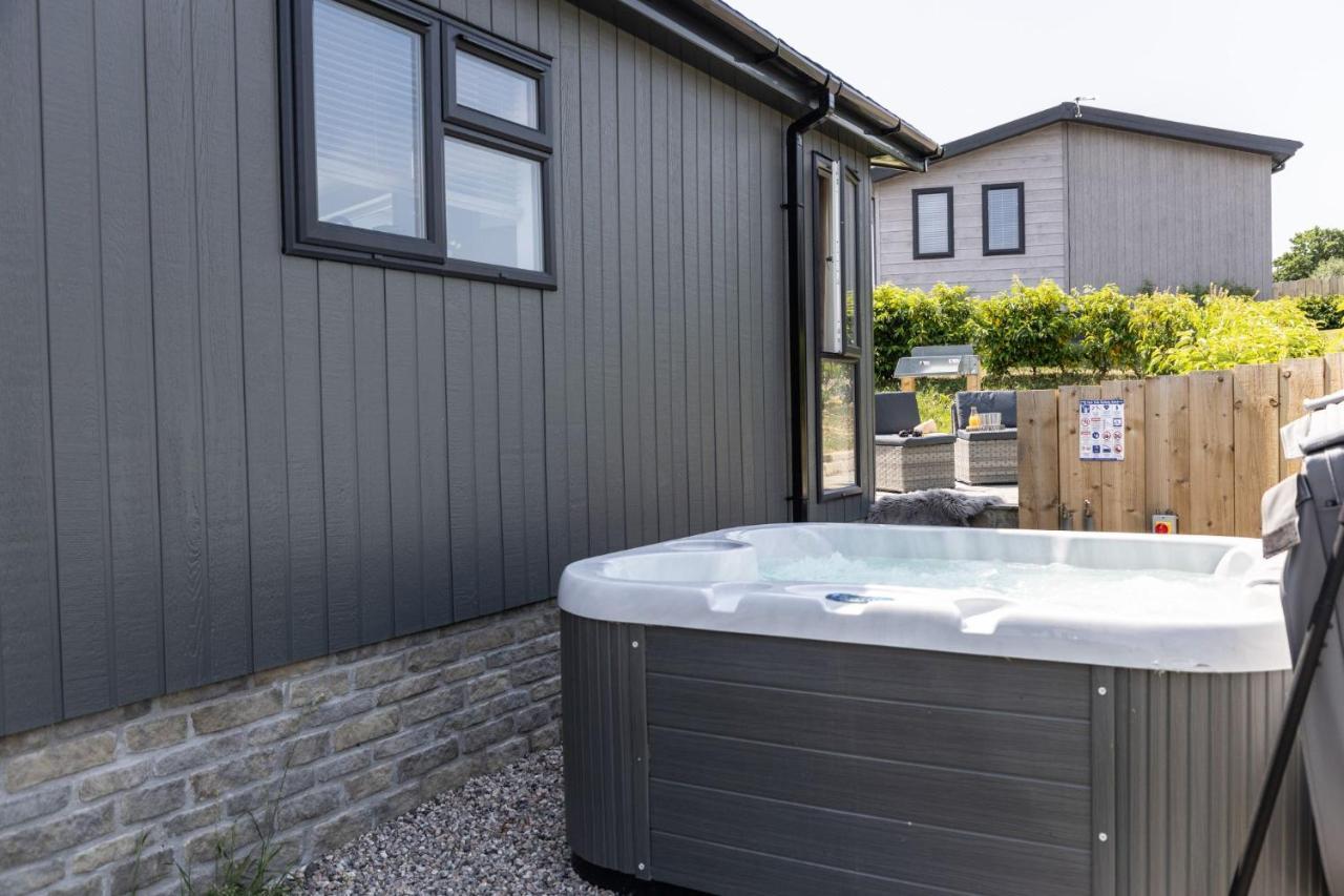 Rose Lodge, 21 Roadford Lake Lodges 利夫顿 外观 照片